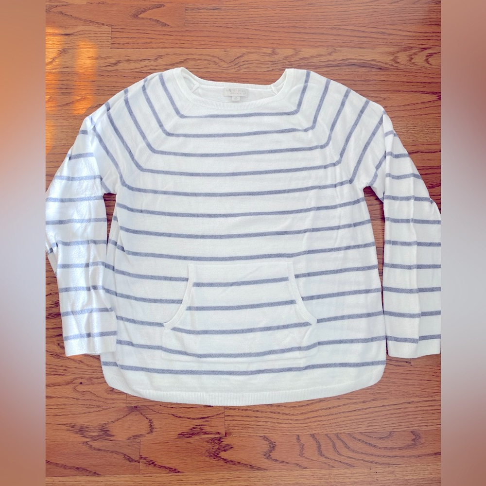 Barefoot dreams cozy chic ultra light pullover.
